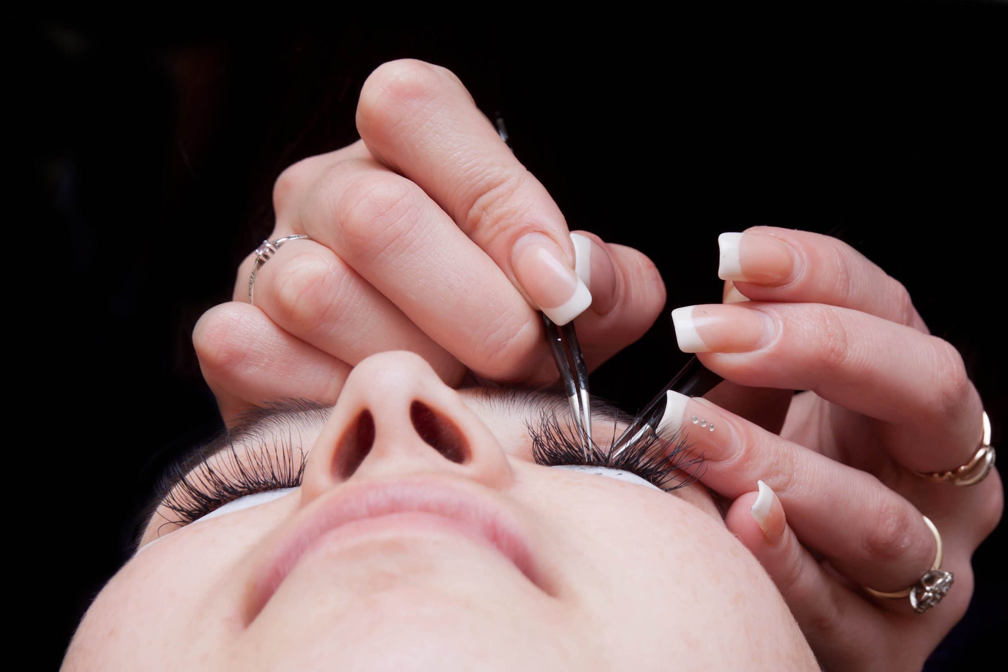 Leave It to the Pros: Why You Shouldn't Try Lash Extensions at Home