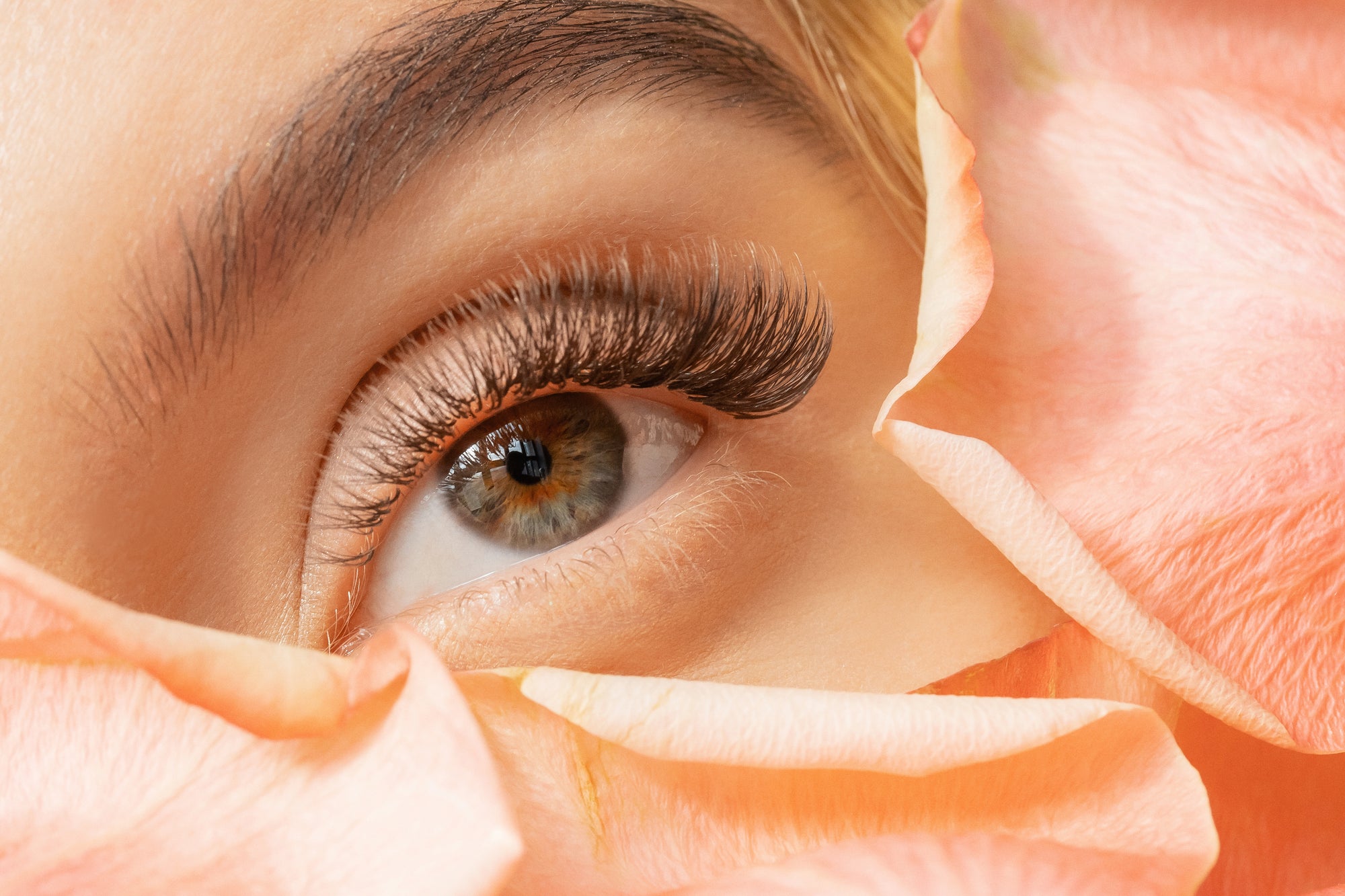 Summer Tips For Eyelash Extensions