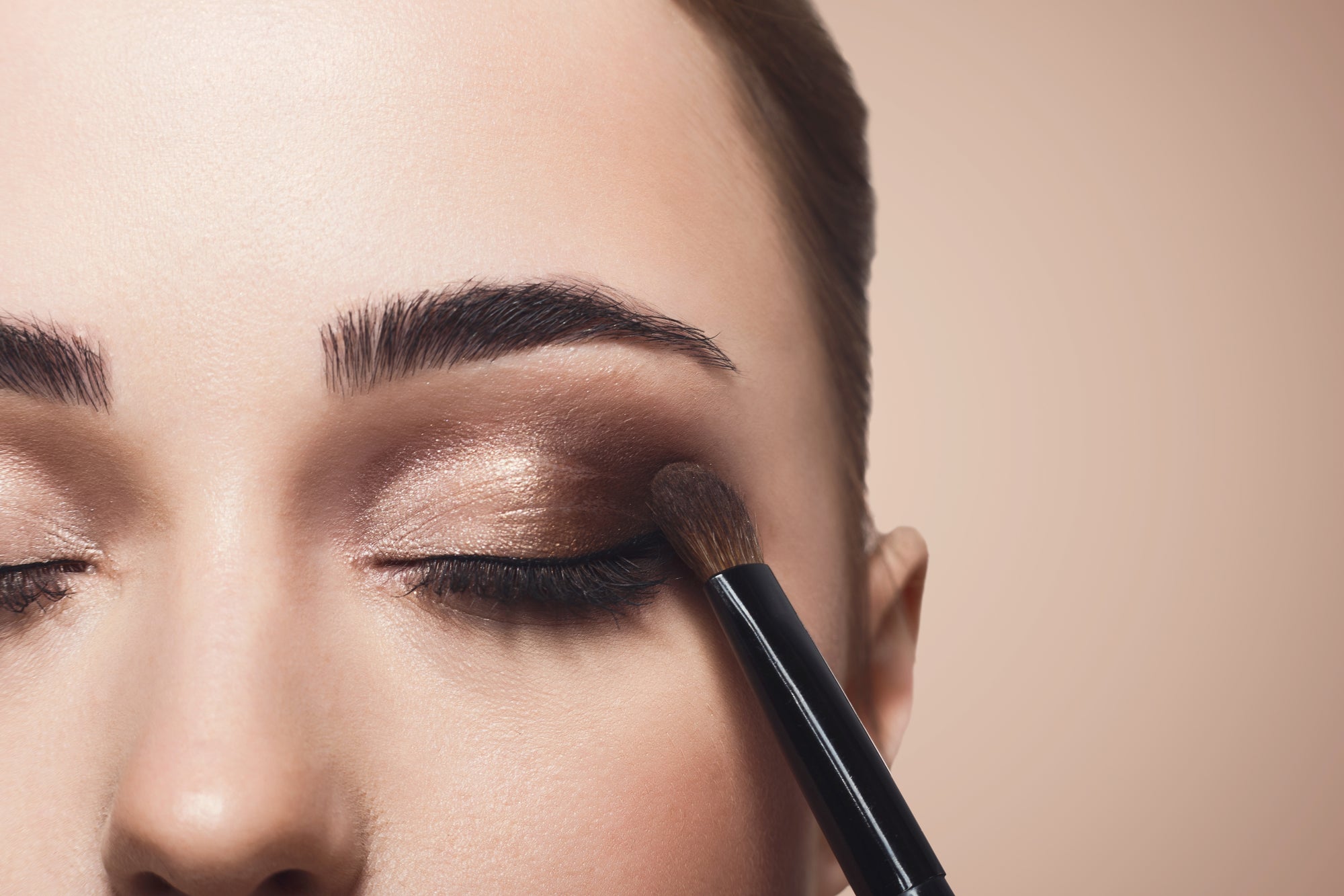 Eye Makeup & Lash Extensions: Crucial Tips